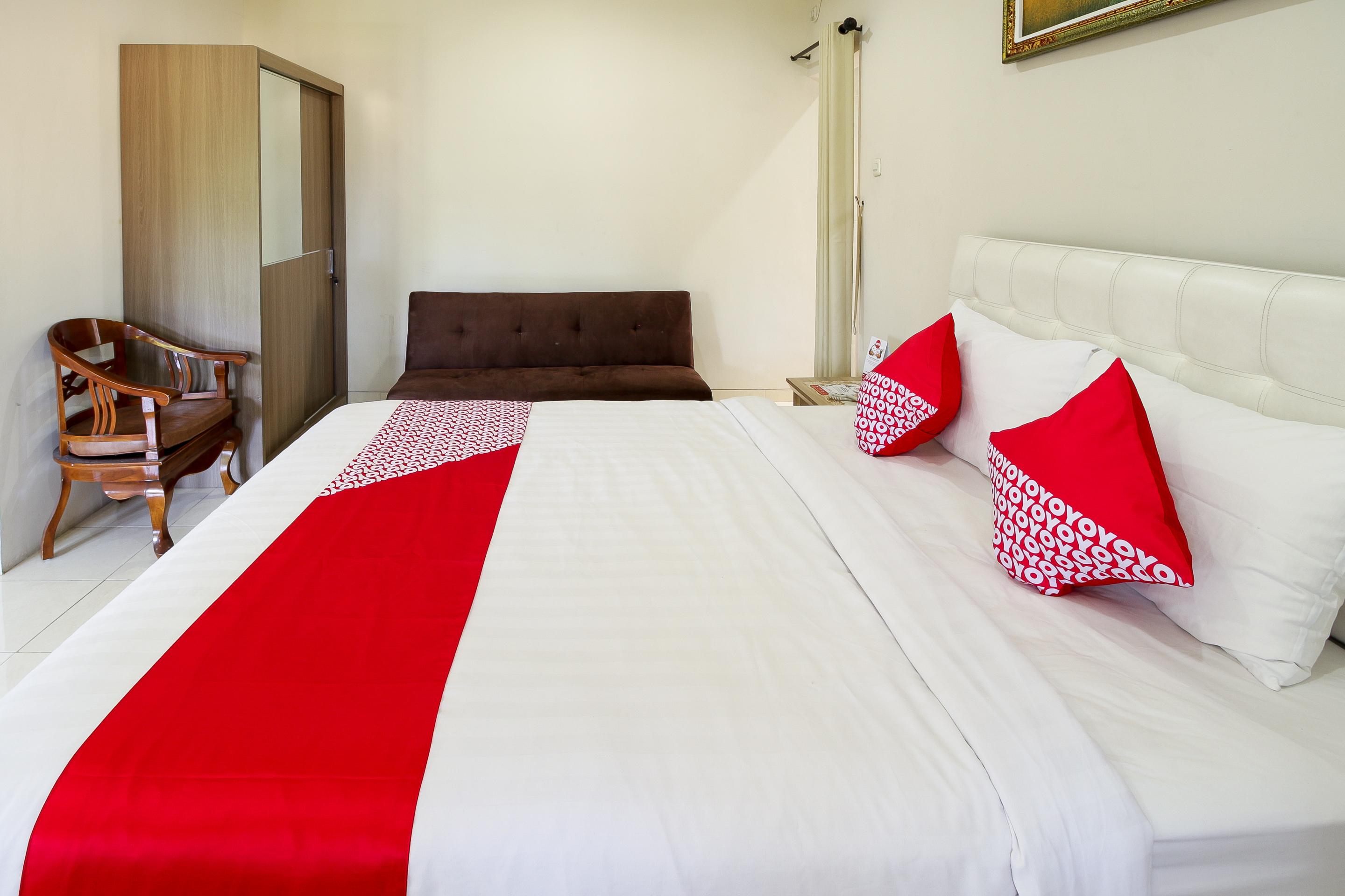 Oyo 734 Tuban Torres Accomodation Kuta  Bagian luar foto