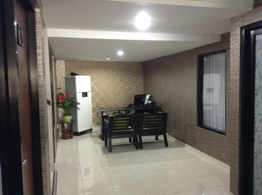 Oyo 734 Tuban Torres Accomodation Kuta  Bagian luar foto