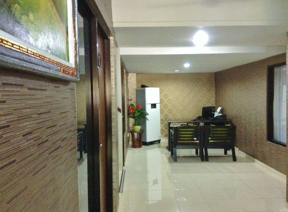 Oyo 734 Tuban Torres Accomodation Kuta  Bagian luar foto