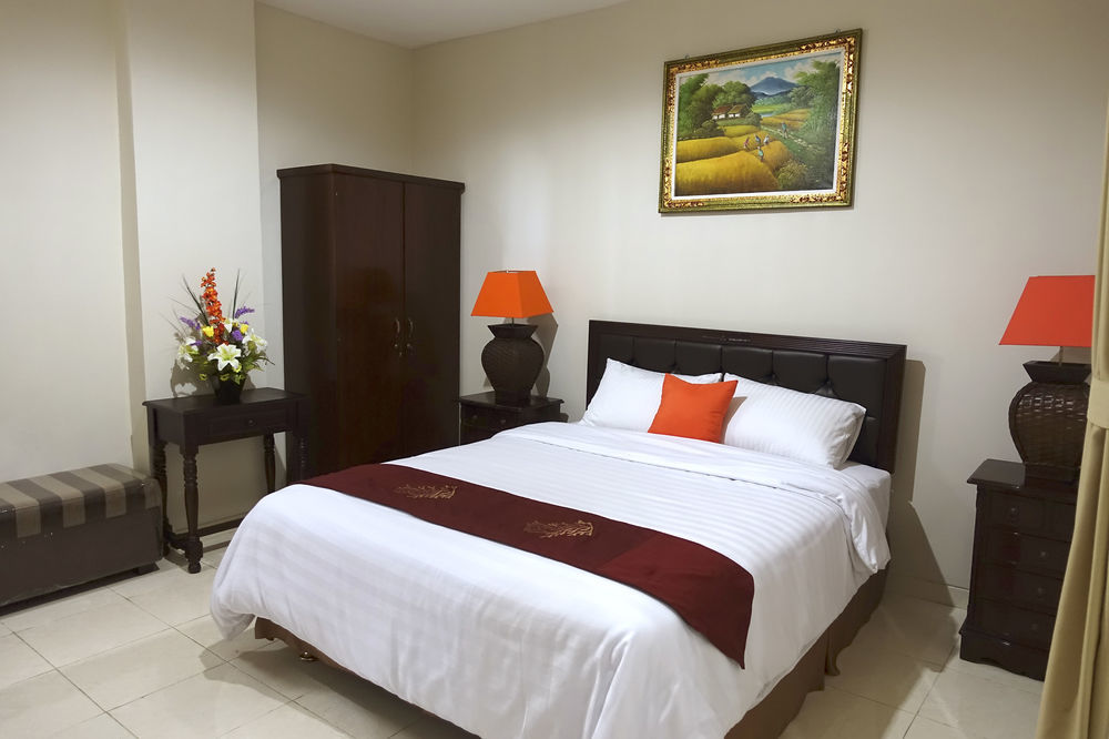 Oyo 734 Tuban Torres Accomodation Kuta  Bagian luar foto